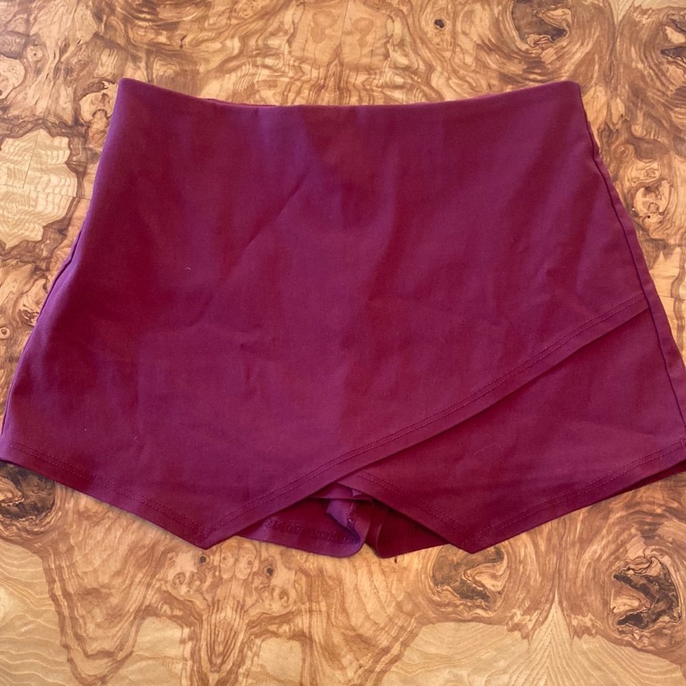 Burgundy skort size small